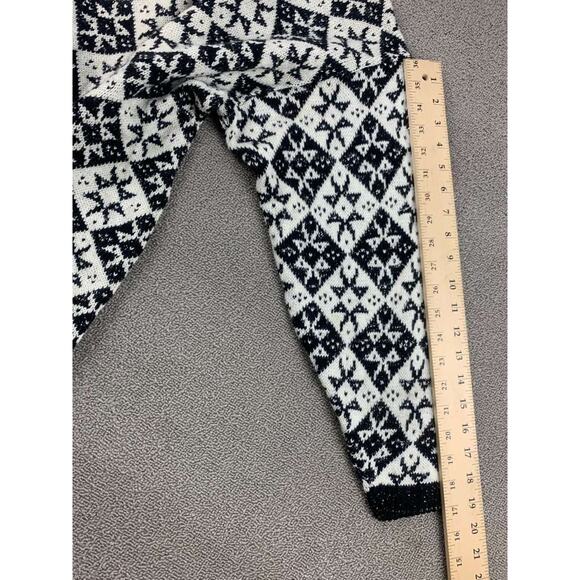 Vintage American Pride Sweater Women M Black Snowflake Pattern Metallic Silver - Picture 7 of 7